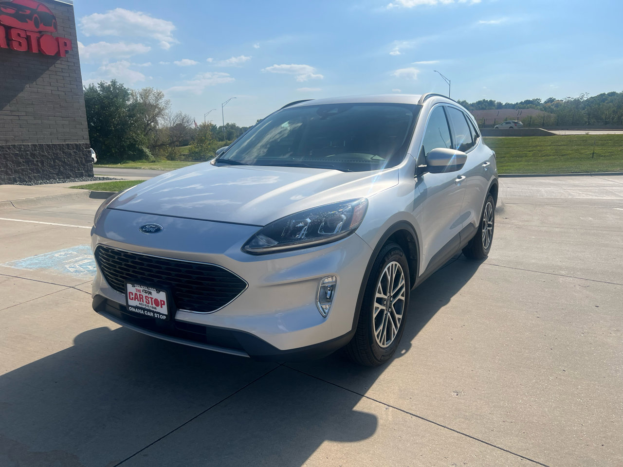 Used 2020 Ford Escape SEL image 2