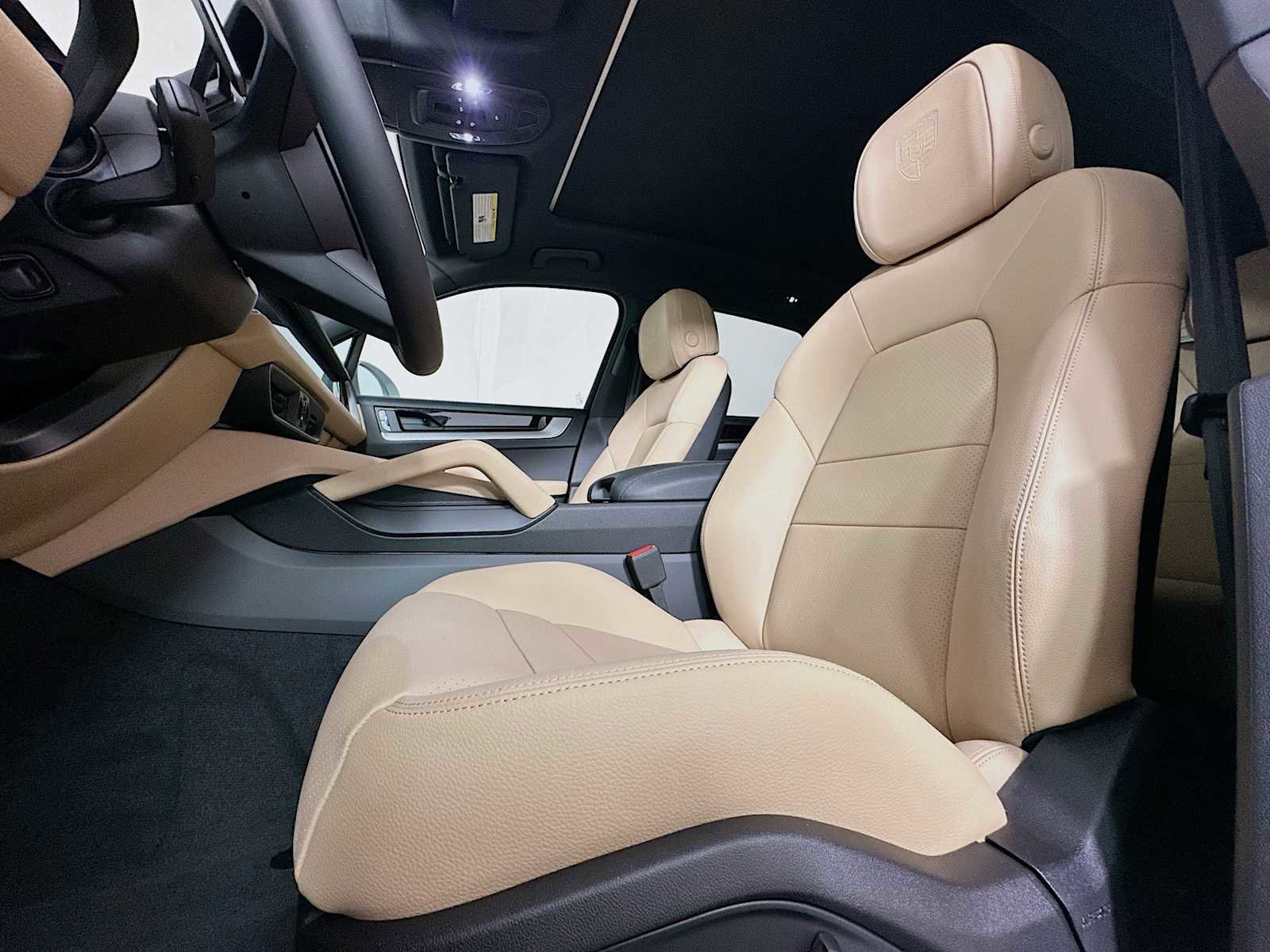 New 2026 Porsche Cayenne S image 5