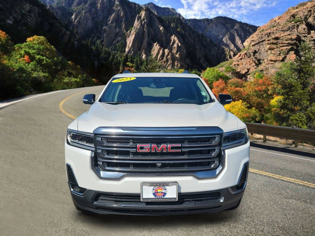 Used 2023 GMC Acadia AT4 w/ Technology Package AWD/4WD image 6