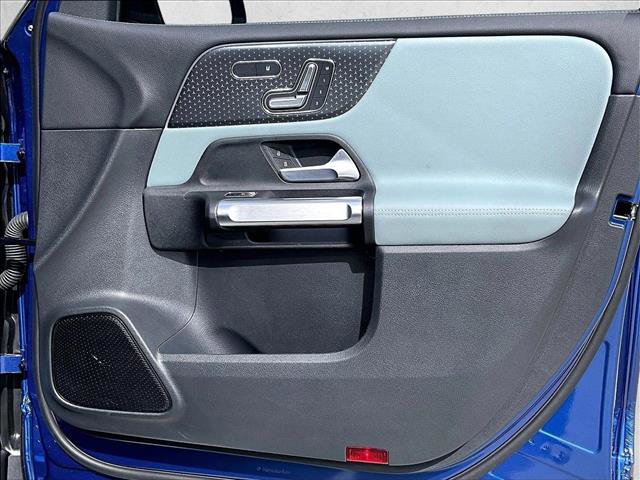 Used 2026 Mercedes-Benz GLB 250 image 19