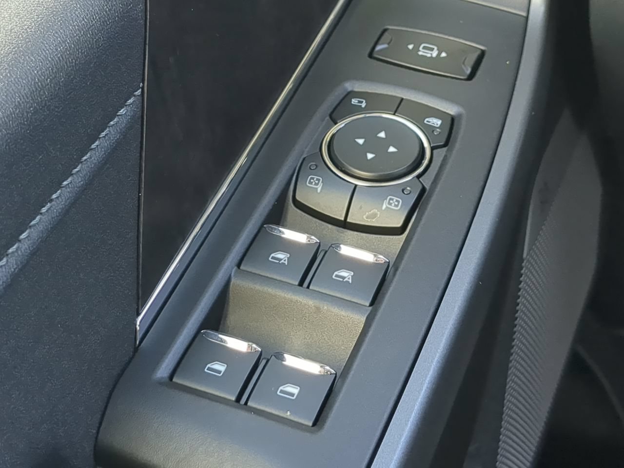 Used 2026 Ford F250 Lariat w/ Lariat Premium Package AWD/4WD image 22