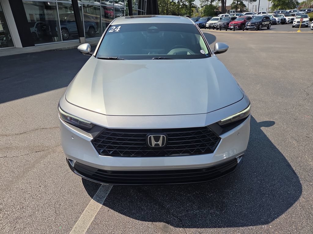 Used 2024 Honda Accord Touring image 8