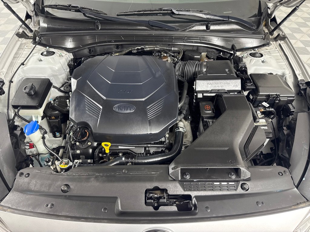 Used 2018 Kia Cadenza Technology image 30