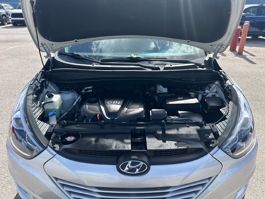 Used 2015 Hyundai Tucson SE AWD/4WD image 10
