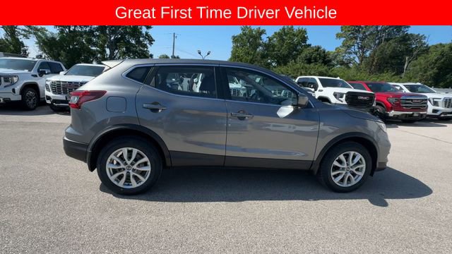 Used 2021 Nissan Rogue Sport S FWD image 9