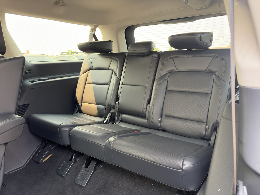 New 2026 Lincoln Navigator L Premier AWD/4WD image 14