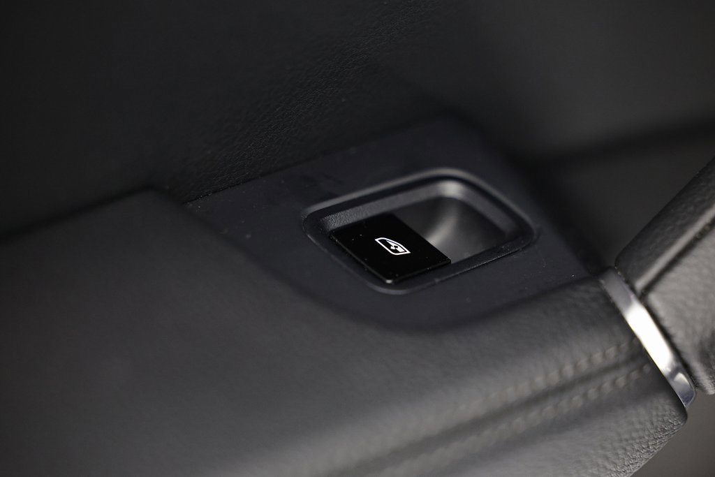 Certified 2020 Porsche Cayenne image 23