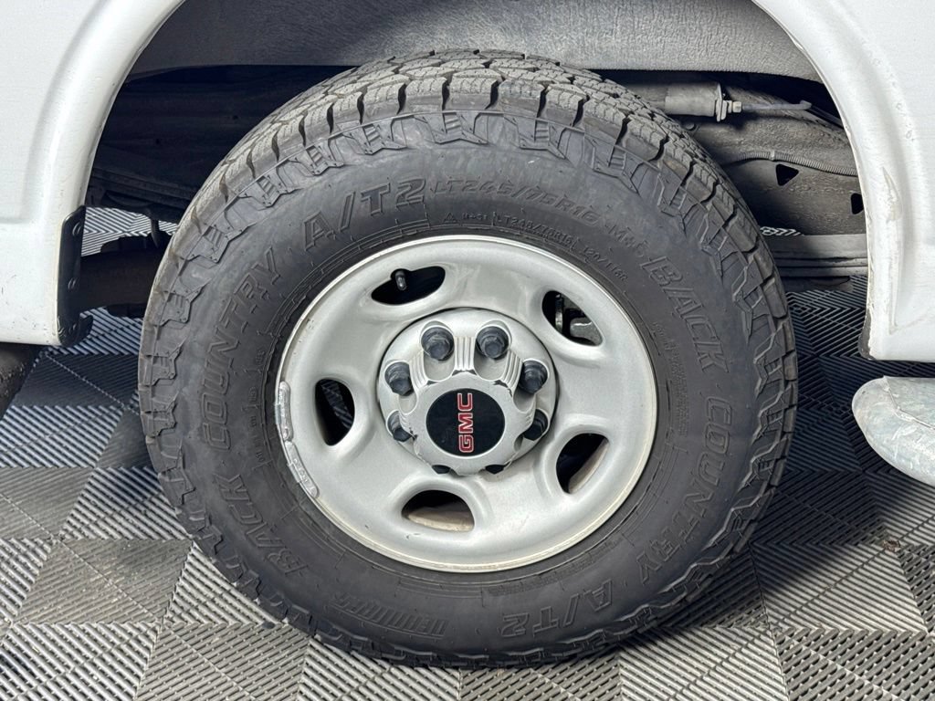 Used 2020 GMC Savana 2500 w/ Driver Convenience Package RWD image 44