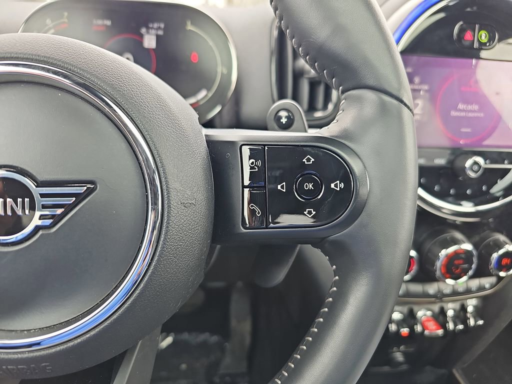 Used 2022 MINI Cooper Countryman S w/ Premium Package image 23