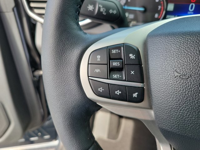 Used 2023 Ford Explorer XLT w/ Equipment Group 202A RWD image 25