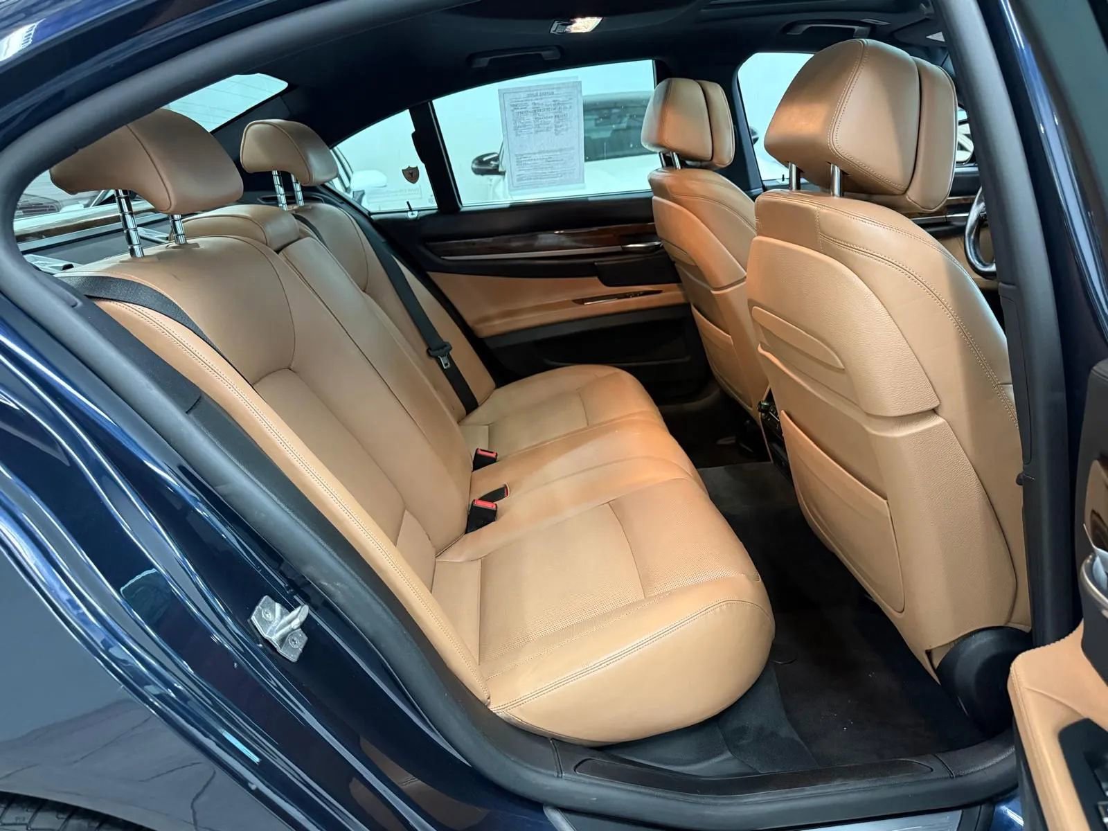 Used 2013 BMW 750i xDrive image 14
