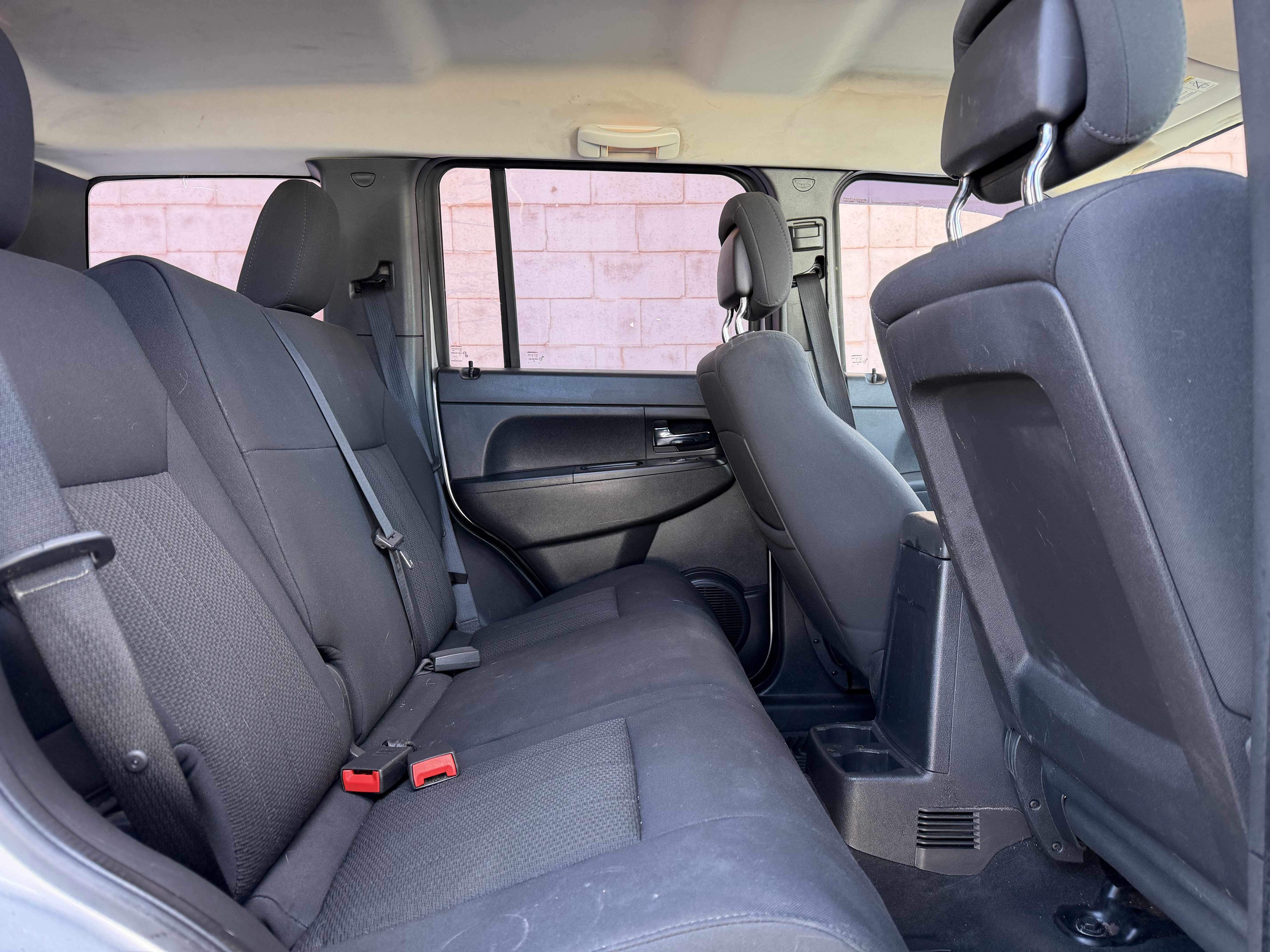 Used 2012 Jeep Liberty Sport image 8