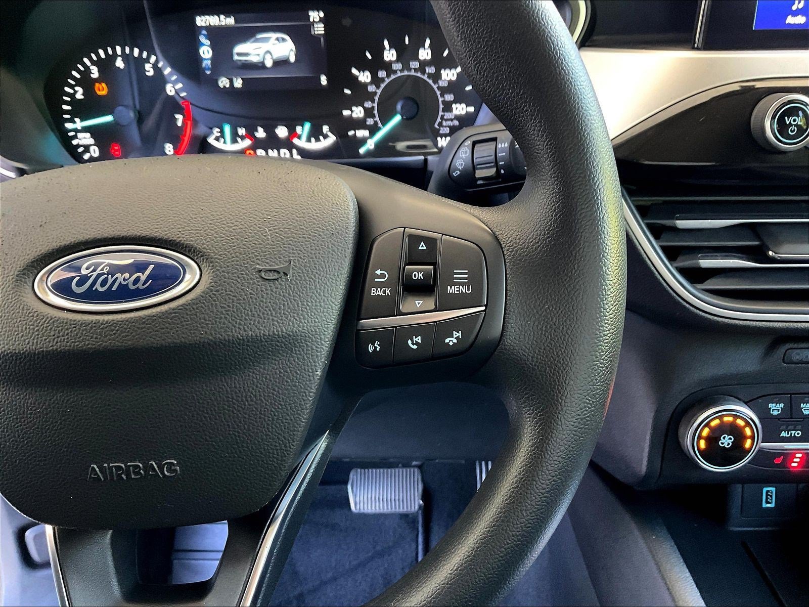 Used 2020 Ford Escape SE FWD image 12