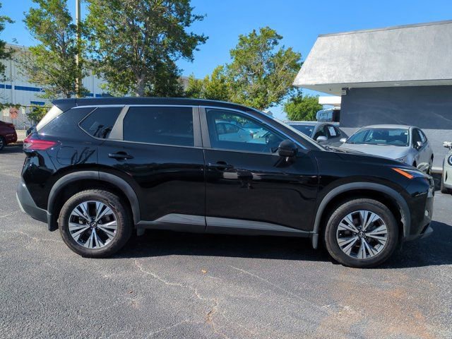 Used 2023 Nissan Rogue SV FWD image 4