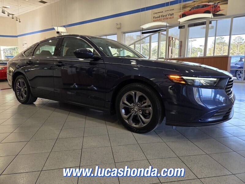 Used 2024 Honda Accord EX image 3