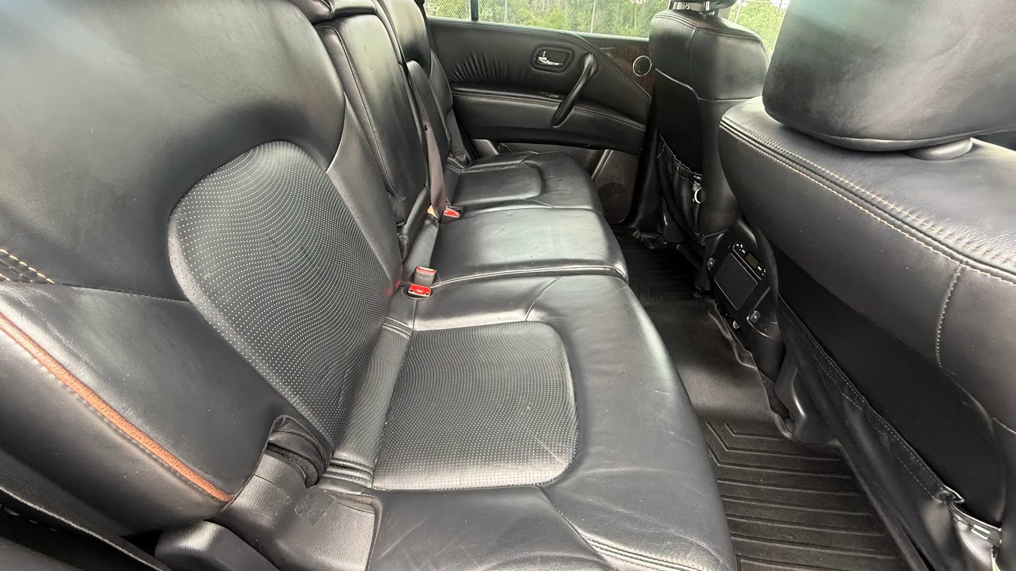 Used 2018 Nissan Armada SL w/ Moonroof Package AWD/4WD image 13