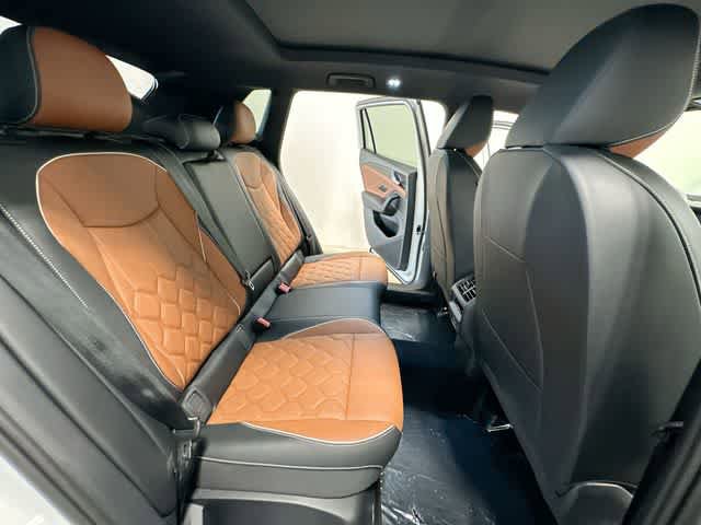 New 2026 Volkswagen Tiguan SEL R-Line AWD/4WD image 24