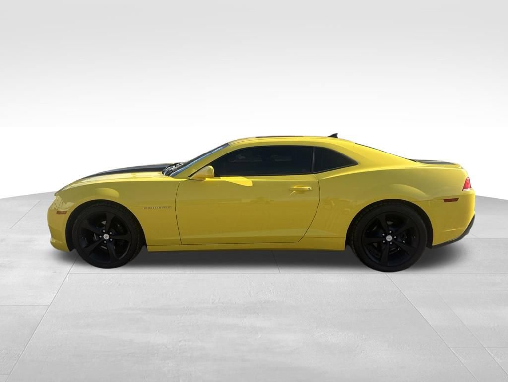 Used 2015 Chevrolet Camaro LT RWD image 10