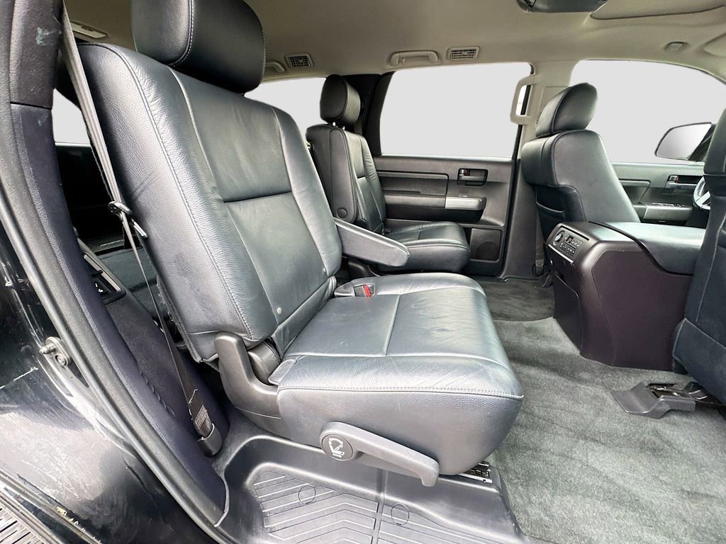 Used 2018 Toyota Sequoia TRD Sport AWD/4WD image 37