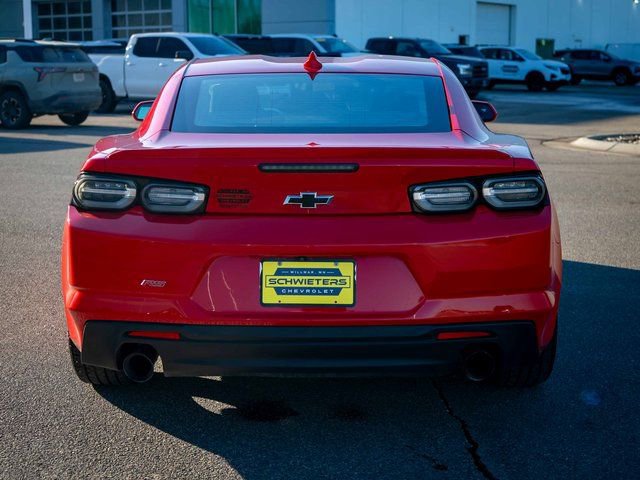 Used 2021 Chevrolet Camaro LT w/ RS Package image 8