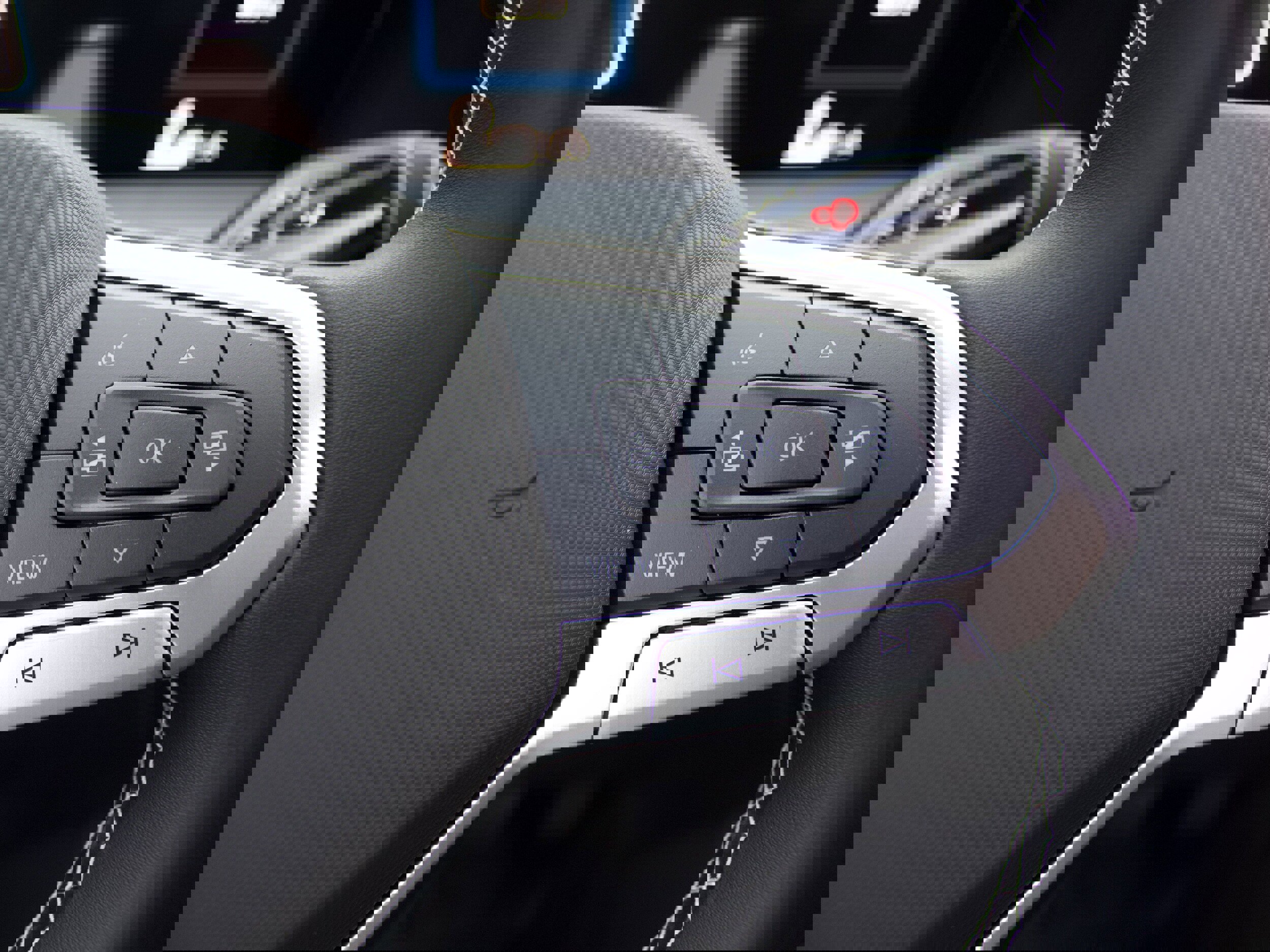 New 2025 Volkswagen Tiguan SE image 17