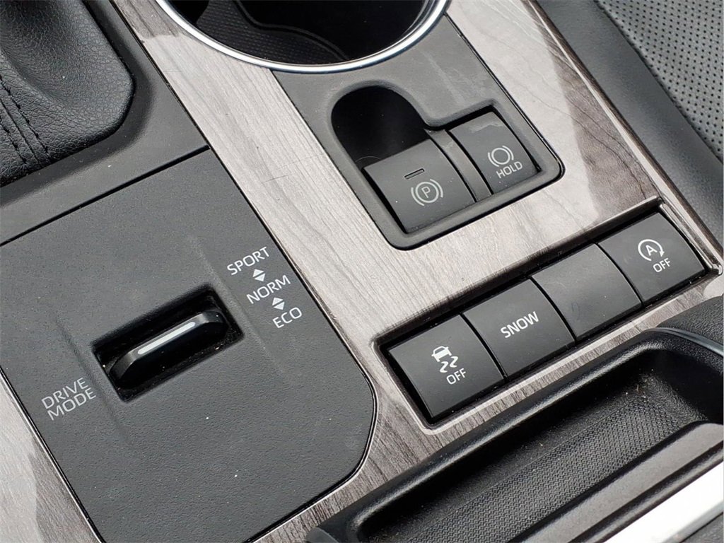 Used 2020 Toyota Highlander Platinum image 8