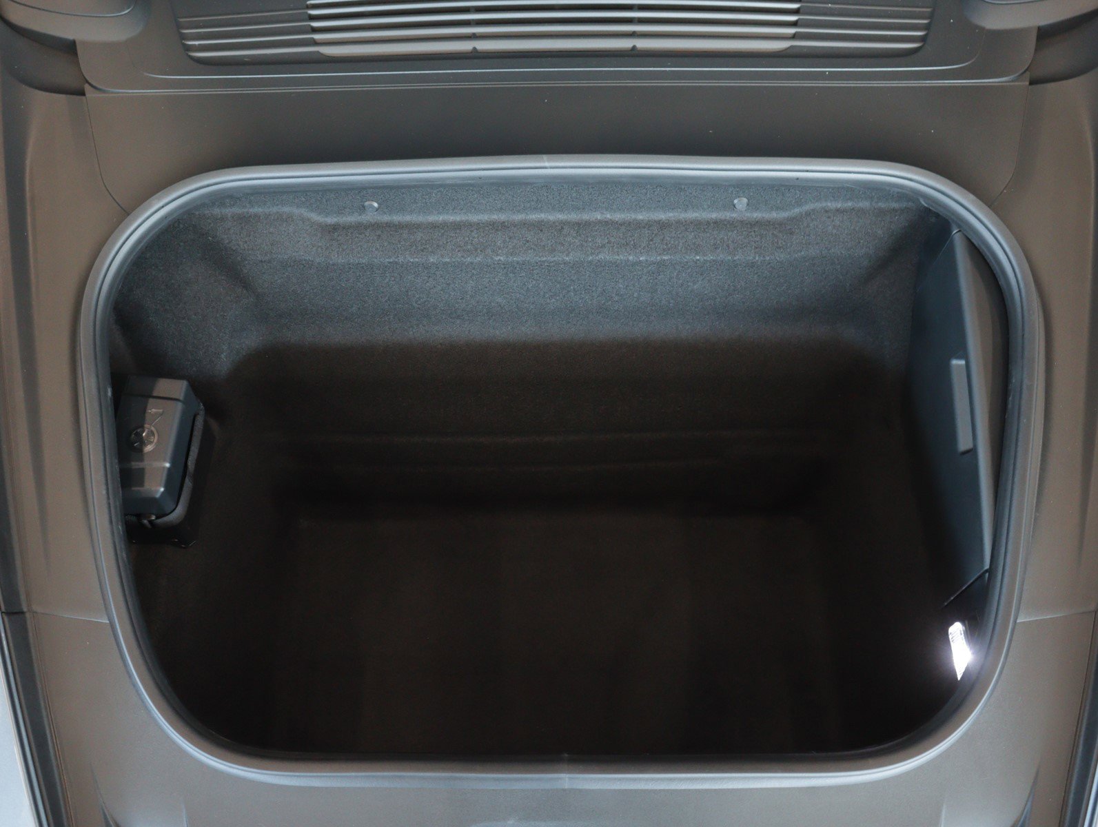 Used 2026 Porsche 911 Carrera 4 GTS image 12