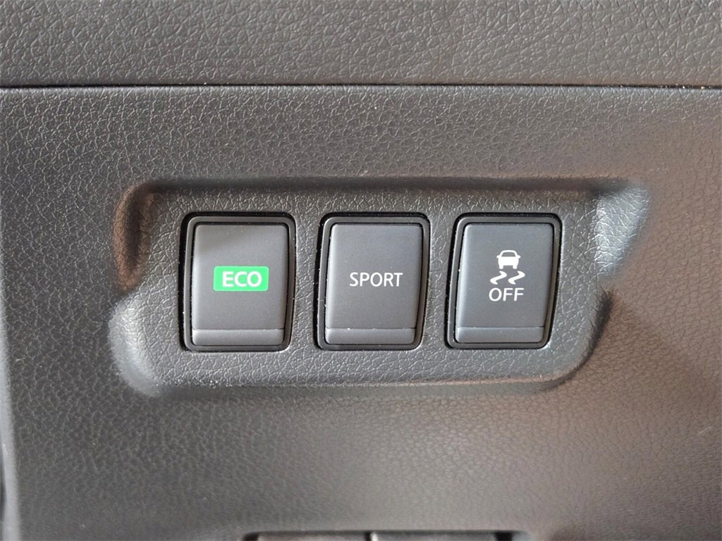 Used 2018 Nissan Sentra SV image 34