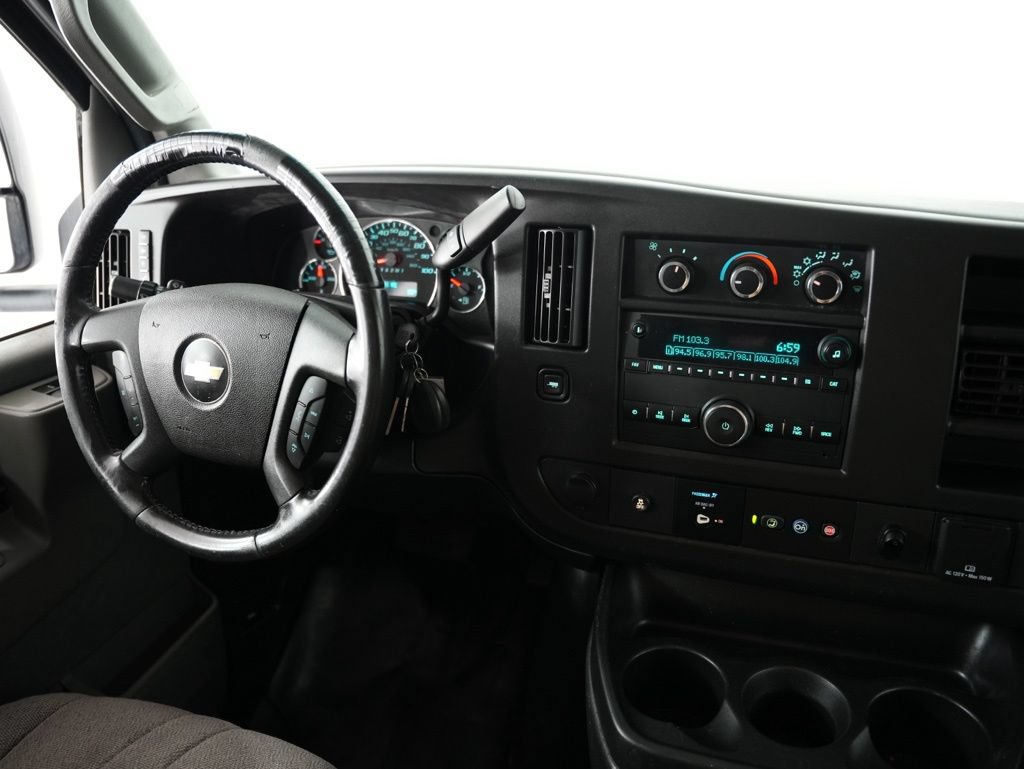 Used 2020 Chevrolet Express 3500 w/ Power Convenience Package RWD image 10