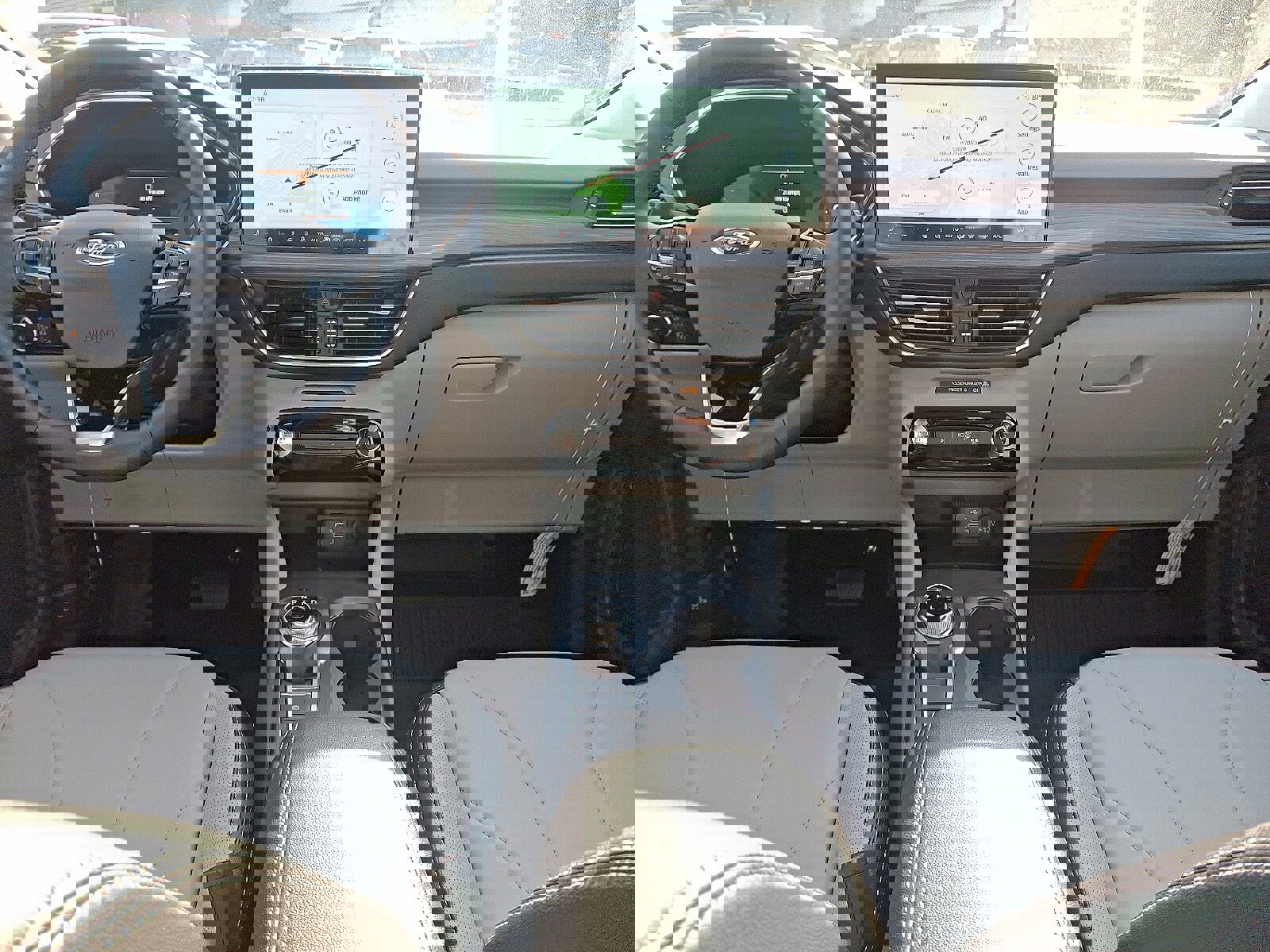 New 2025 Ford Escape SE w/ PHEV Premium Package image 17