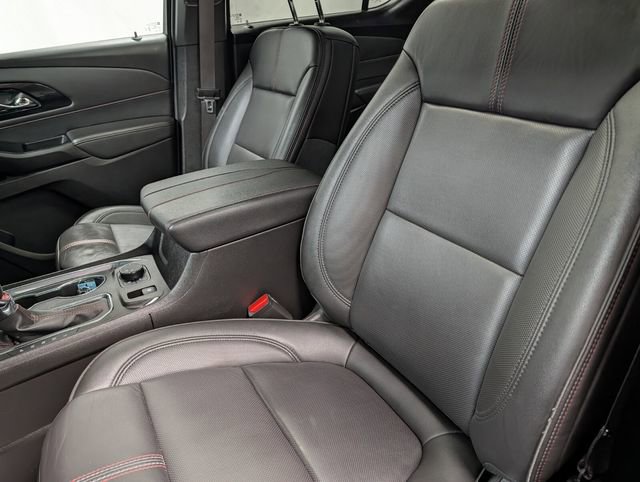 Used 2023 Chevrolet Traverse RS AWD/4WD image 11