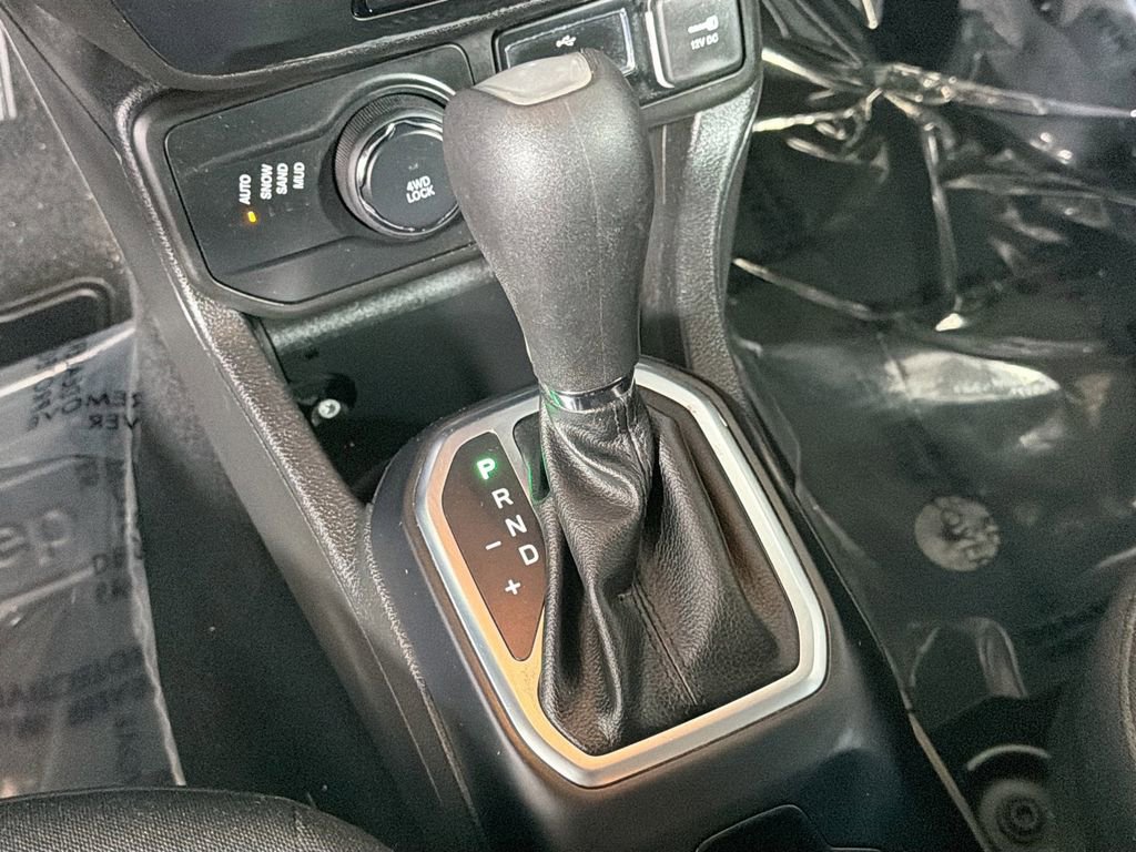 Used 2018 Jeep Renegade Sport w/ Power & Air Group AWD/4WD image 18