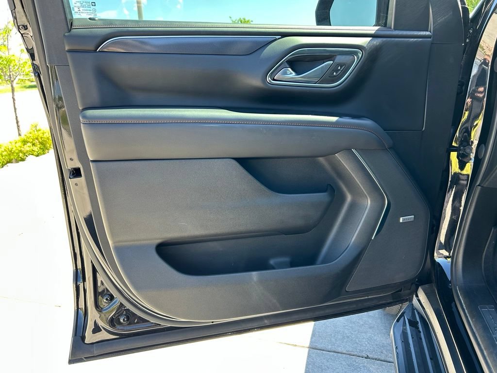 Used 2023 Chevrolet Tahoe RST AWD/4WD image 10