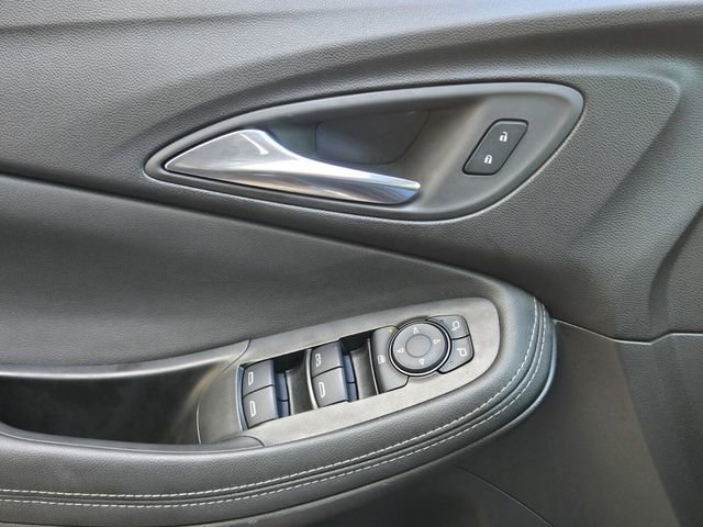 Used 2024 Buick Encore GX Sport Touring w/ Advanced Technology Package FWD image 24