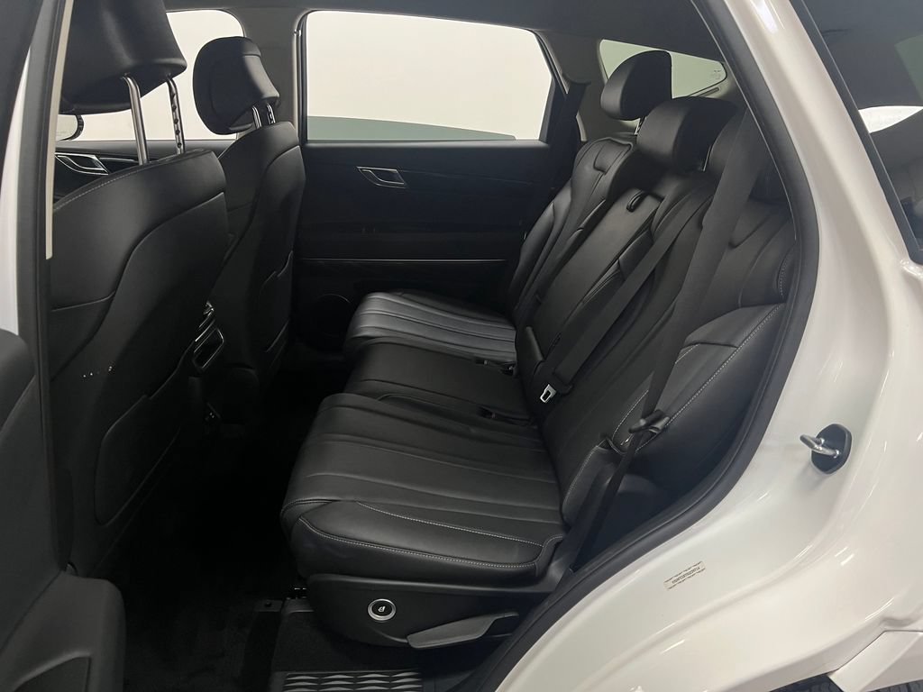 Used 2025 Genesis GV80 2.5T Standard AWD/4WD image 27