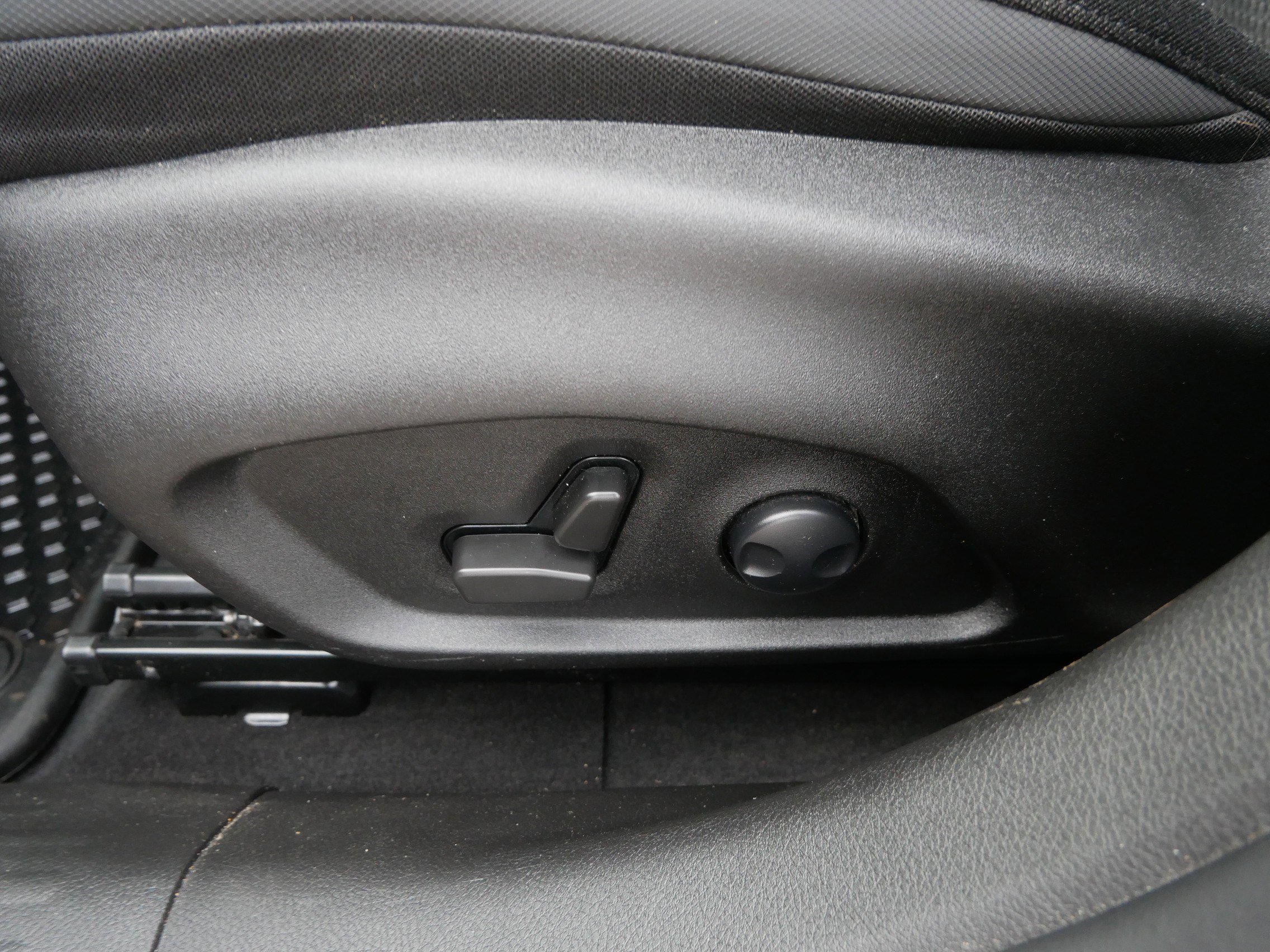 Used 2023 Jeep Renegade Altitude w/ Sun/Sound Group image 22