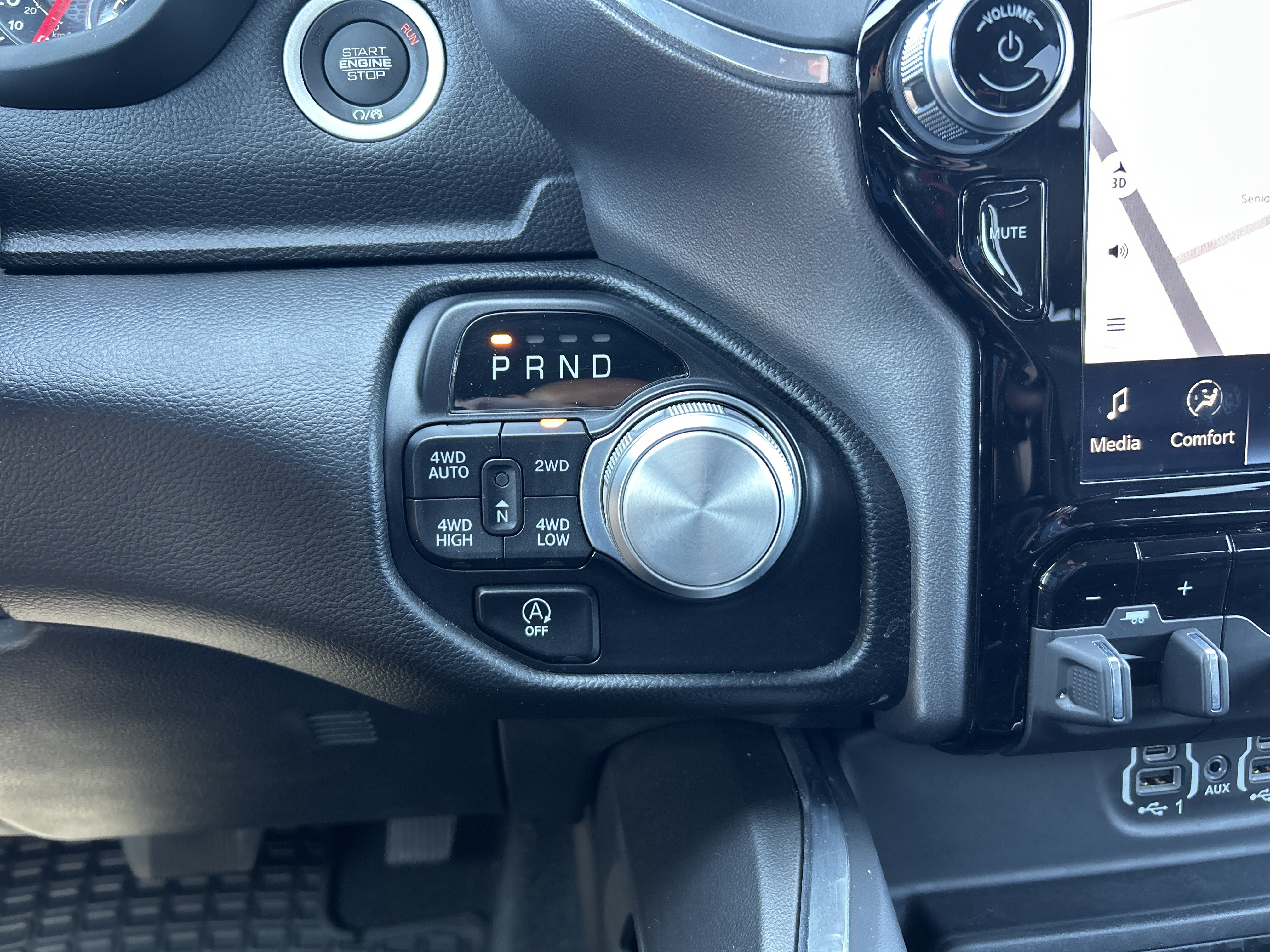 Used 2023 RAM 1500 Laramie AWD/4WD image 24