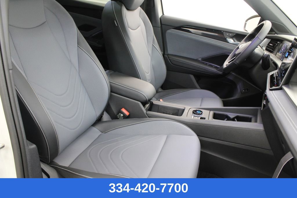 New 2026 Volkswagen Tiguan SE R-Line image 22