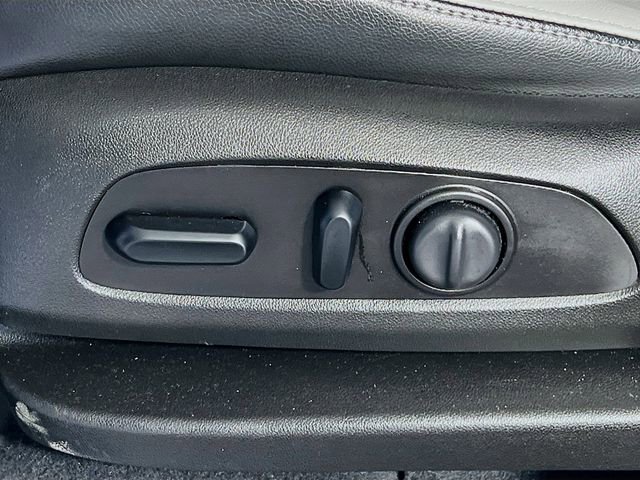 Used 2021 Chevrolet Equinox Premier FWD image 13