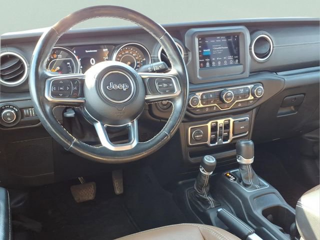 Used 2020 Jeep Gladiator Overland w/ Cold Weather Group AWD/4WD image 21