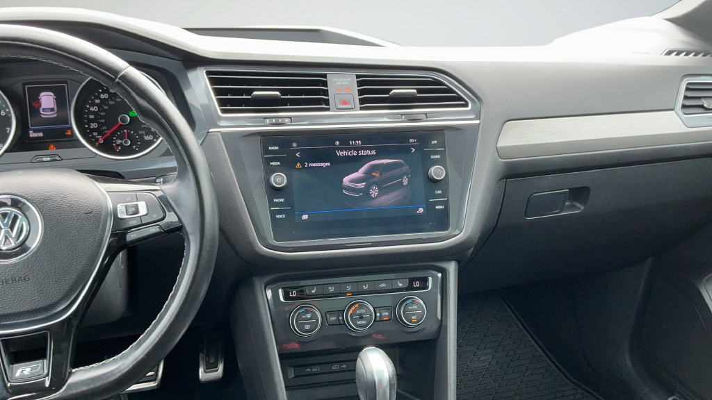 Used 2021 Volkswagen Tiguan SE R-Line FWD image 8