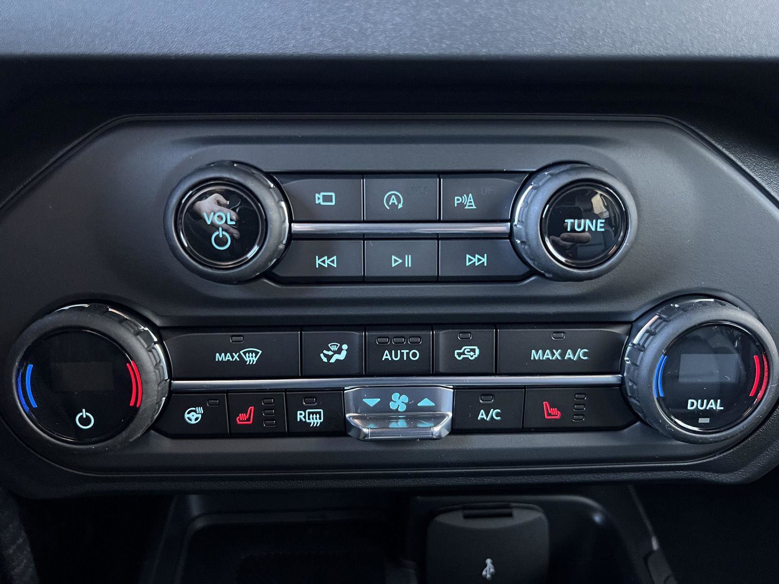 New 2025 Ford Bronco Outer Banks image 28