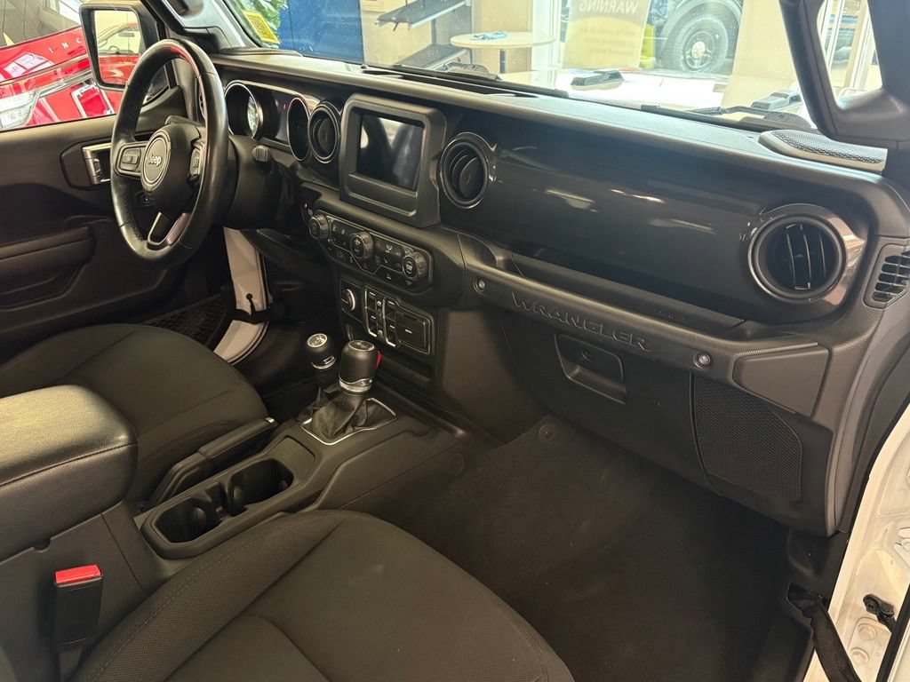 Used 2022 Jeep Wrangler Unlimited Sport AWD/4WD image 18
