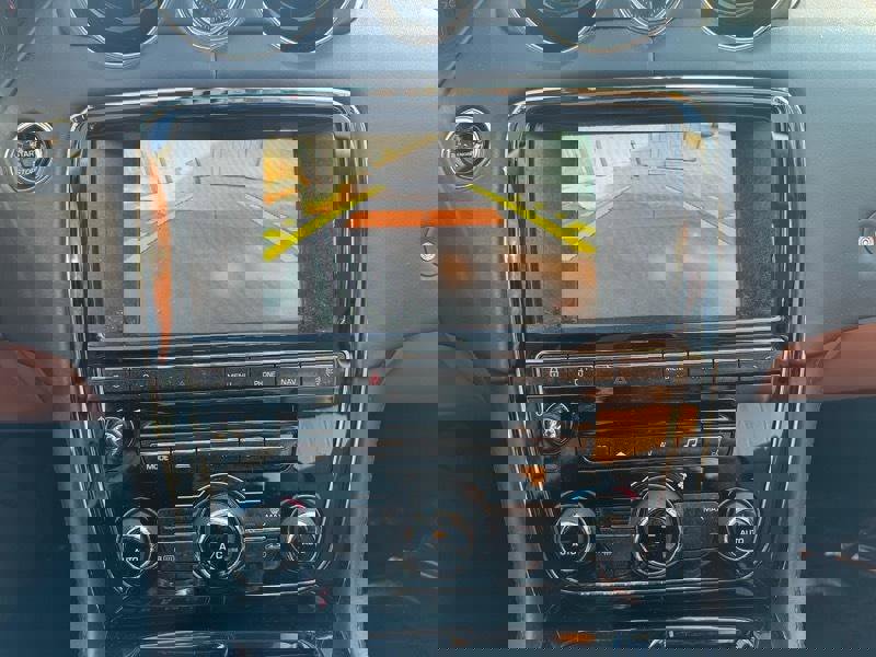 Used 2014 Jaguar XJ L Portfolio image 21