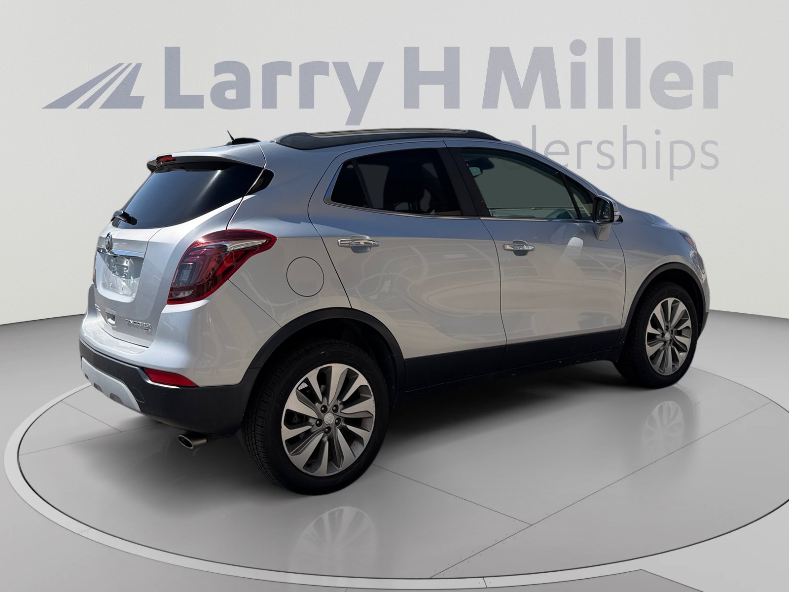 Used 2017 Buick Encore Preferred AWD/4WD image 5