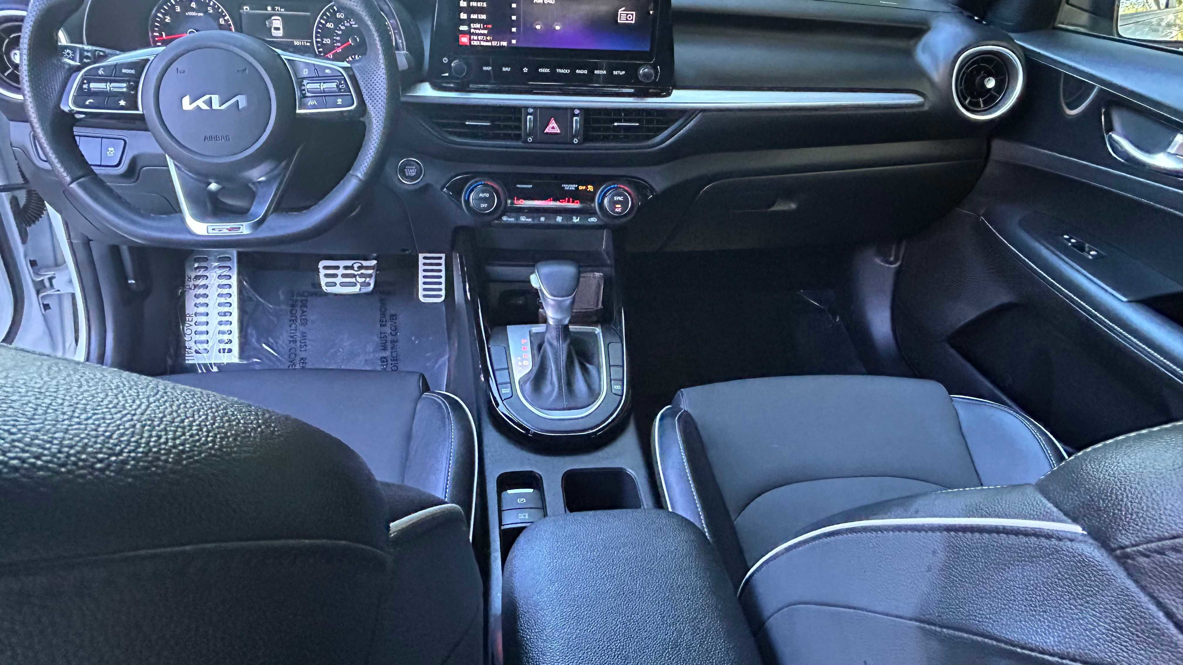 Used 2023 Kia Forte GT-Line w/ GT-Line Technology Package image 12