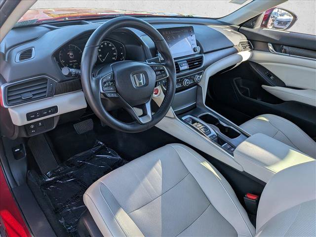 Used 2018 Honda Accord Touring image 11