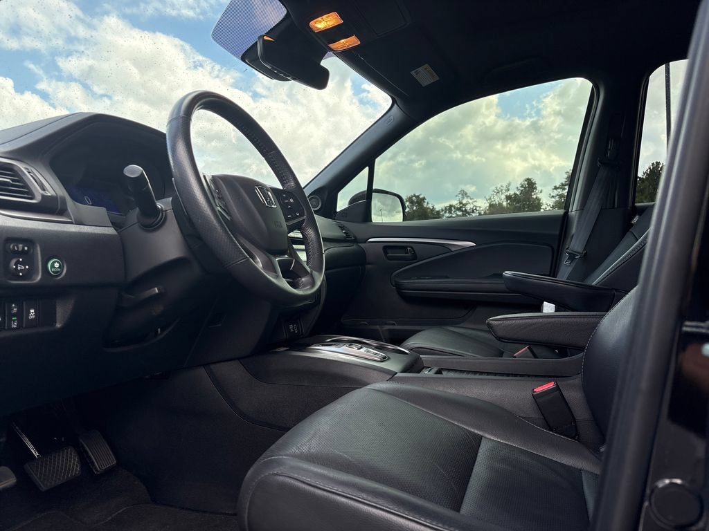 Used 2023 Honda Passport EX-L image 5