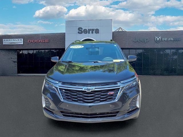 Used 2023 Chevrolet Equinox RS w/ LPO, Floor Liner Package AWD/4WD image 2