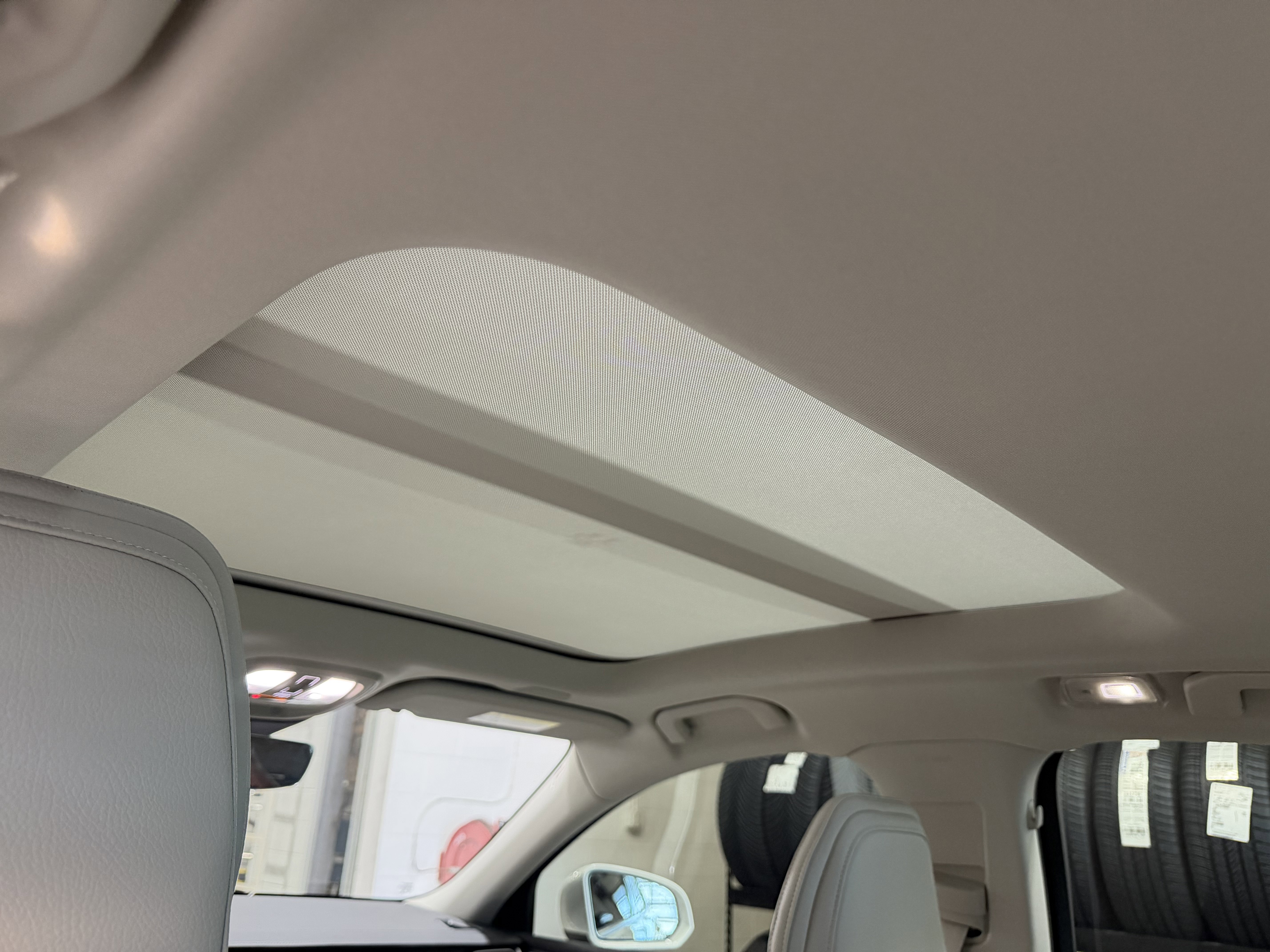 Used 2023 Volvo S60 B5 Ultimate w/ Climate Package image 27